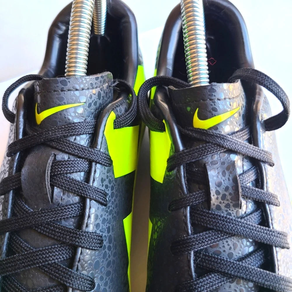 NIKE CR7 MERCURIAL VAPOR SUPERFLY III FG SOCCER BOOTS US 7 / UK 6